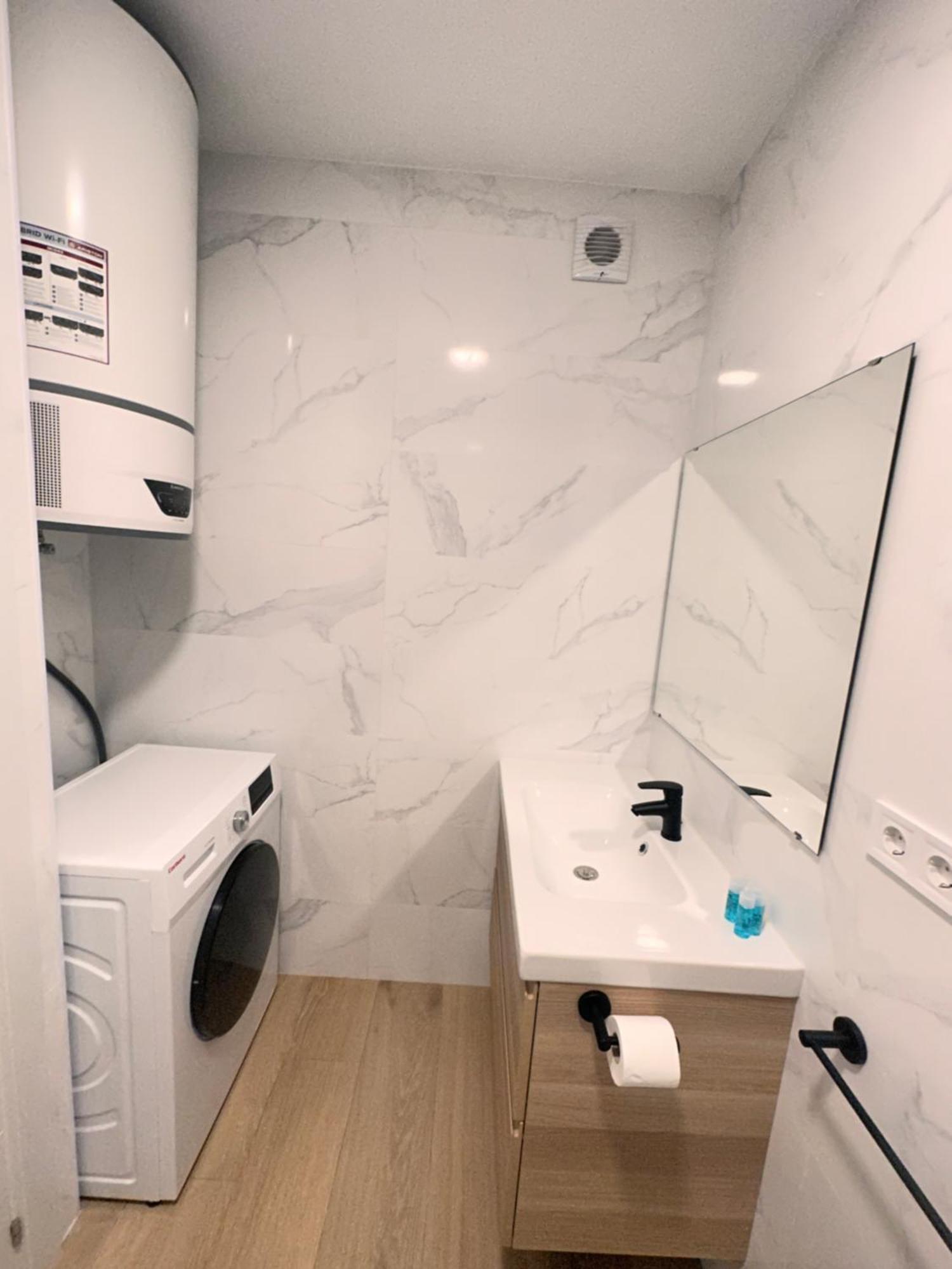 Artes Y Oficios Apartaments Ab Валенсія Екстер'єр фото